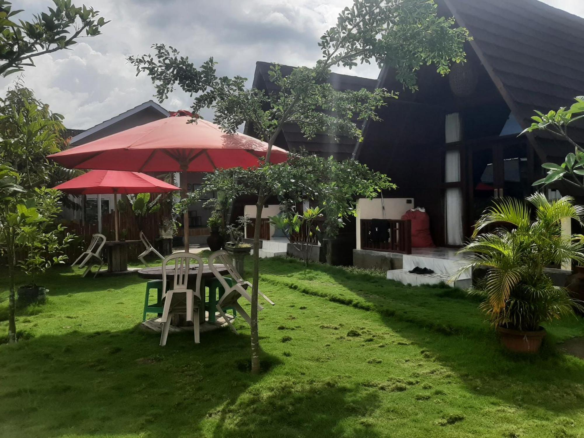 D' Carasti Bungalow Masbagik 外观 照片