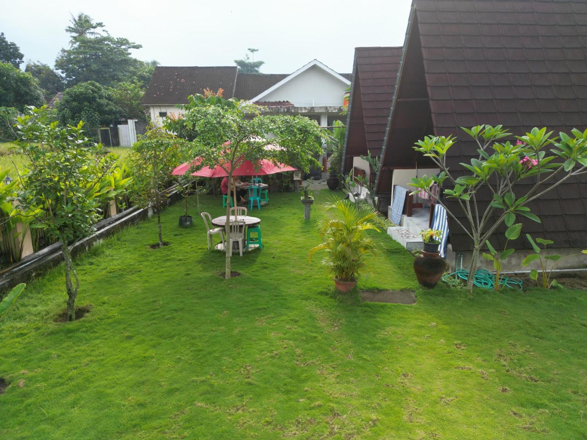 D' Carasti Bungalow Masbagik 外观 照片